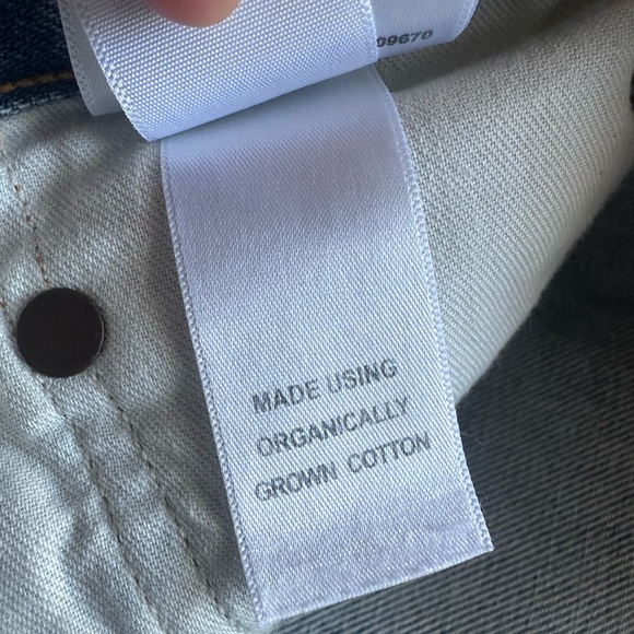 Agolde Women's Light Blue Distressed Parker Shorts size 28 - Picture 7 of 9